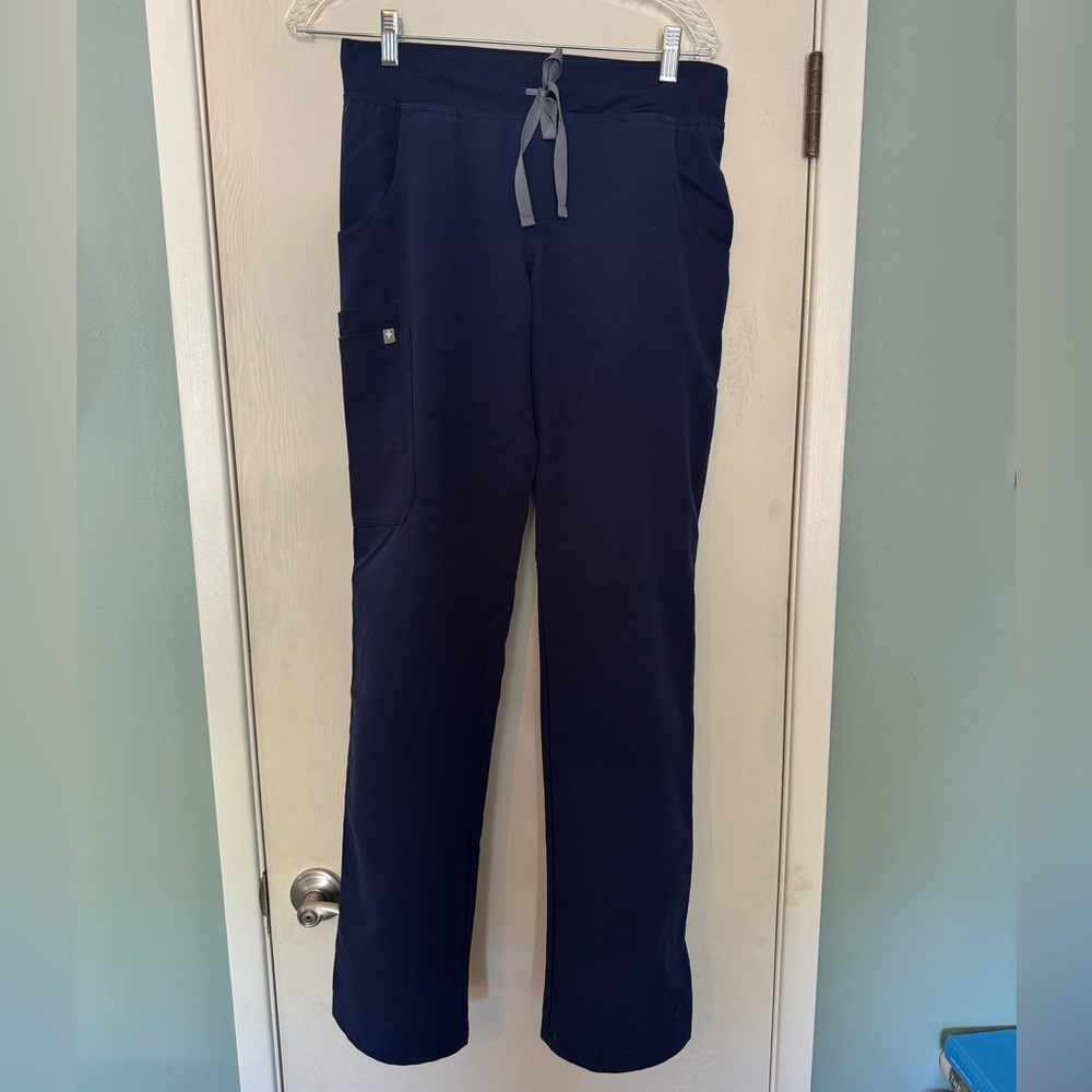 Figs Kade Cargo Scrub Pants